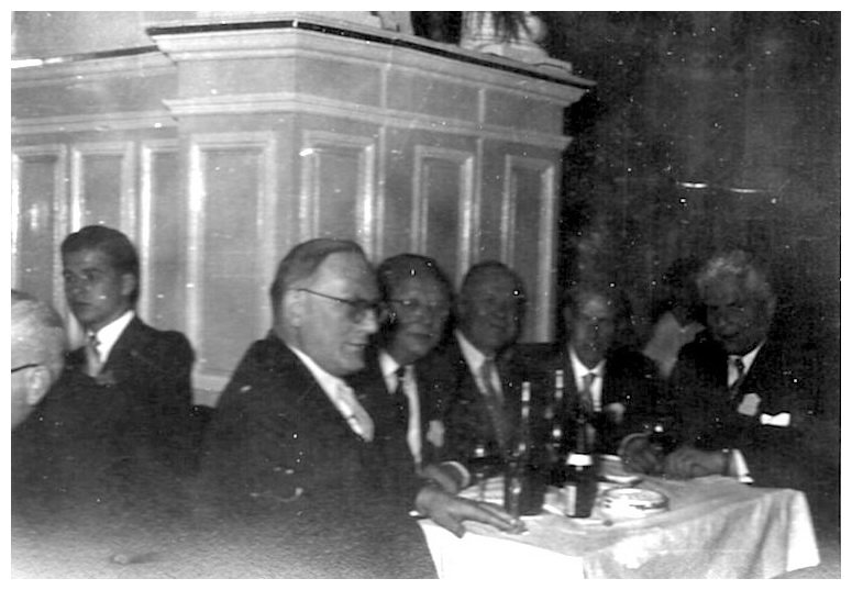 Beobachter, alte Generation